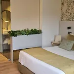 Ribeira House לינה וארוחת בוקר מירנדלה