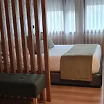 לינה וארוחת בוקר Ribeira House