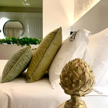 Ribeira House Bed and Breakfast 4*