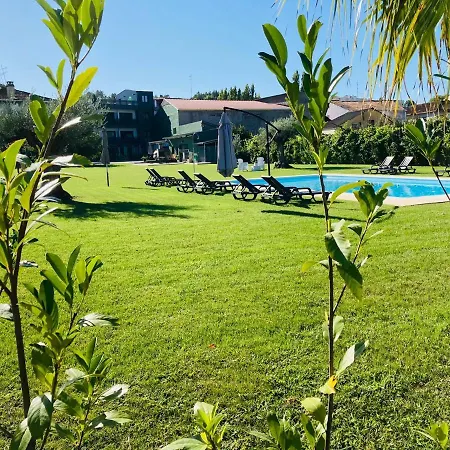 Ribeira House 4*
