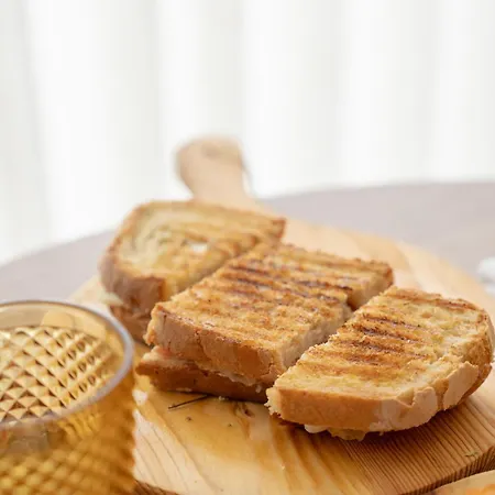 Ribeira House Bed and Breakfast 4*