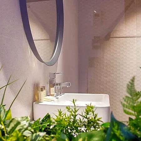 Ribeira House 4*