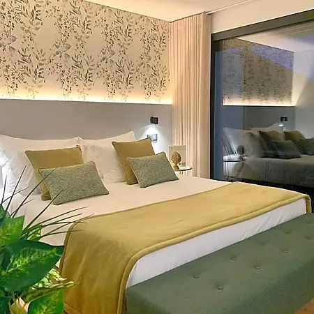 Ribeira House Alojamento de Acomodação e Pequeno-almoço 4*