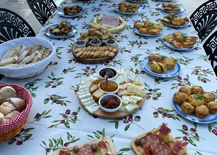 Ribeira House Bed & Breakfast